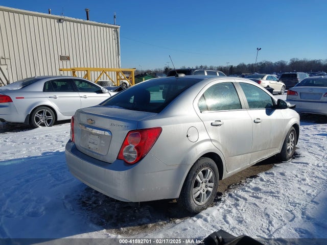 1G1JC5SH8G4130177 Chevrolet Sonic Lt Auto
