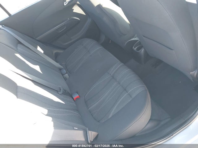 1G1JC5SH8G4130177 Chevrolet Sonic Lt Auto