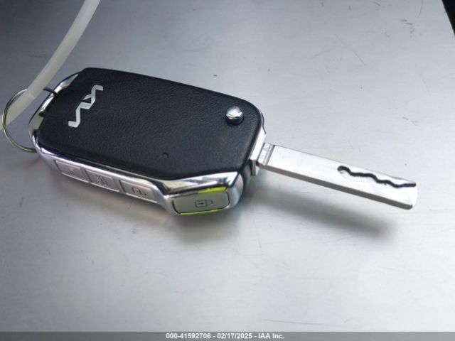 3KPF24AD9PE511785 KIA Forte Lxs