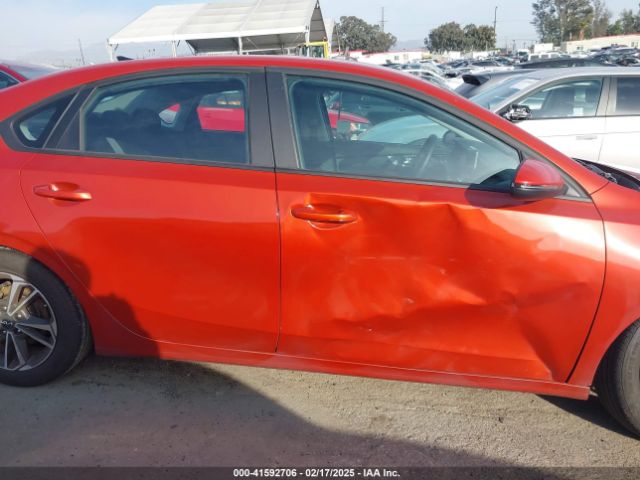 3KPF24AD9PE511785 KIA Forte Lxs