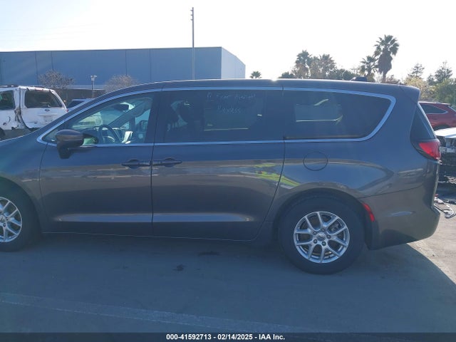 Chrysler Pacifica Touring L 2023 2C4RC1BG3PR546628 Image 15