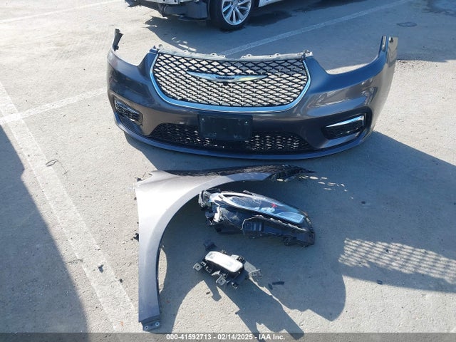 Chrysler Pacifica Touring L 2023 2C4RC1BG3PR546628 Image 12