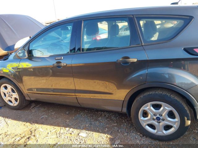 1FMCU0F78HUA76118 Ford ESCAPE S