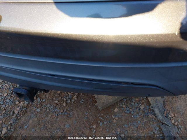1FMCU0F78HUA76118 Ford ESCAPE S