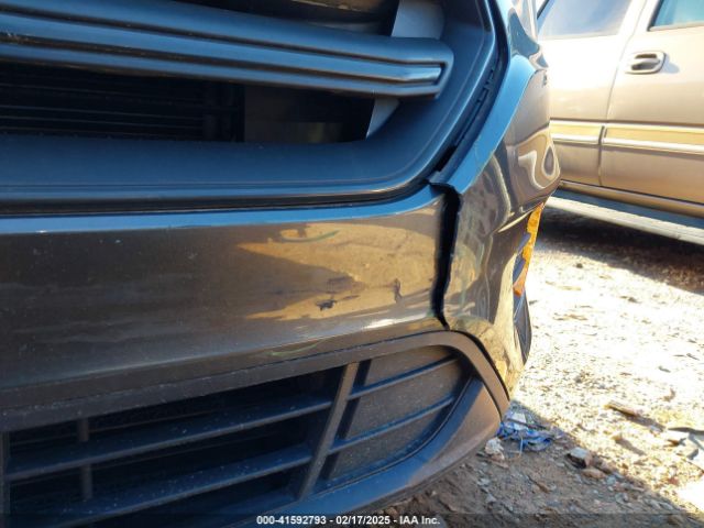 1FMCU0F78HUA76118 Ford ESCAPE S