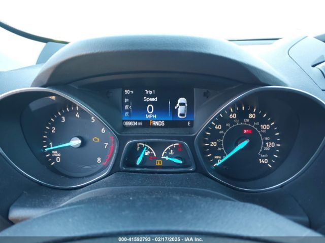 1FMCU0F78HUA76118 Ford ESCAPE S