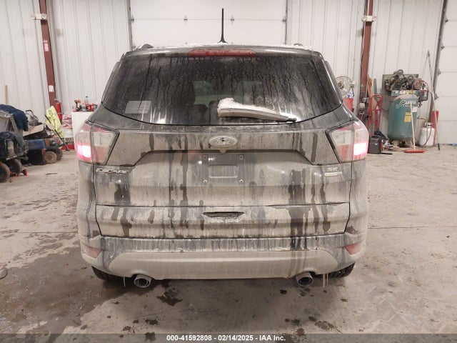1FMCU9GD8JUA53114 Ford ESCAPE SE