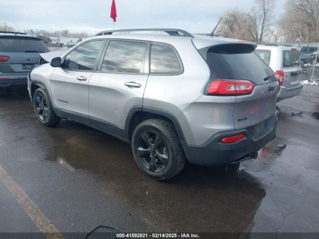 1C4PJMCX4JD548136 Jeep Cherokee Latitude 4x4