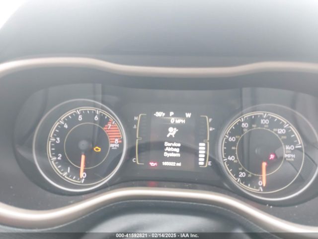 1C4PJMCX4JD548136 Jeep Cherokee Latitude 4x4