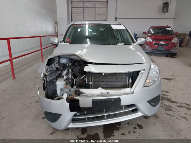 3N1CN7AP7JL882665 Nissan Versa 1.6 Sv
