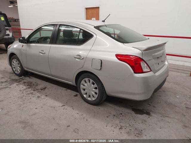 3N1CN7AP7JL882665 Nissan Versa 1.6 Sv