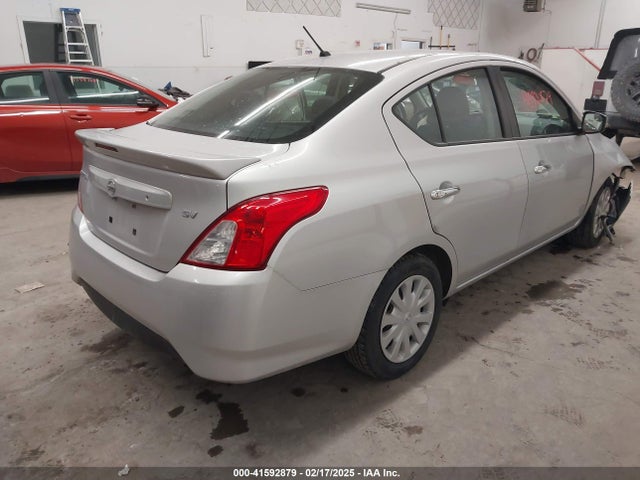 3N1CN7AP7JL882665 Nissan Versa 1.6 Sv