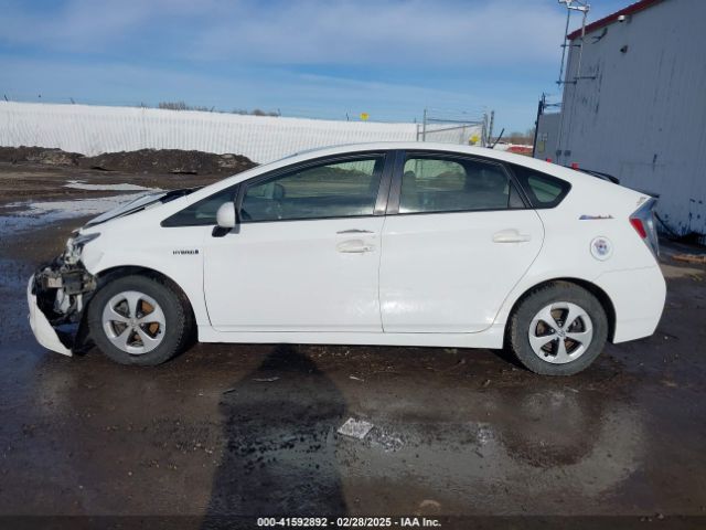 JTDKN3DU1E1781623 Toyota Prius Two
