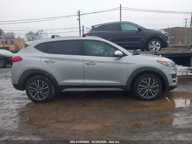 KM8J3CAL0MU325246 Hyundai TUCSON SEL