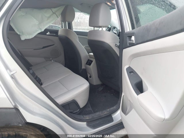 KM8J3CAL0MU325246 Hyundai TUCSON SEL