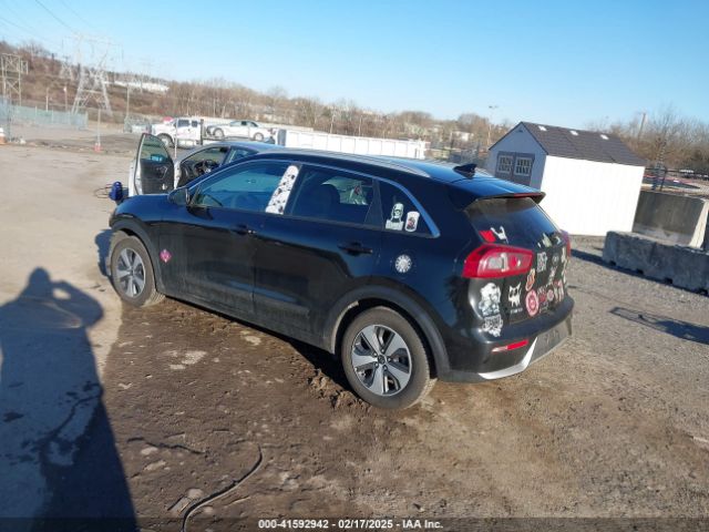 KNDCB3LC4J5108270 KIA NIRO LX