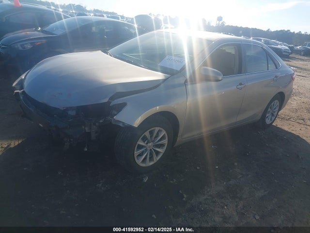 Toyota CAMRY LE 2015 4T1BF1FK7FU484378 Image 2