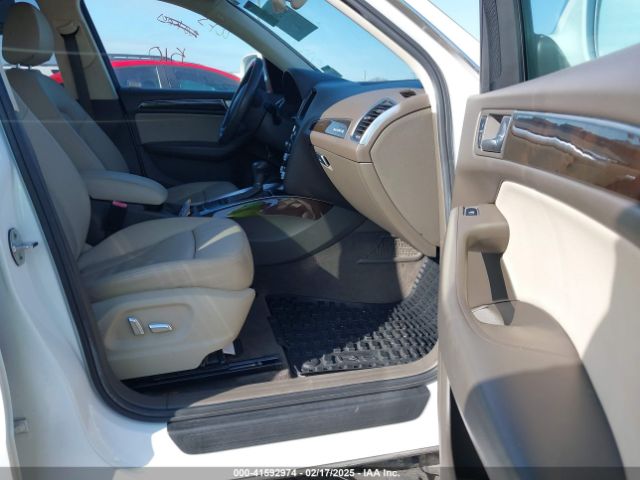 WA1CFAFPXEA080831 Audi Q5 2.0t Premium