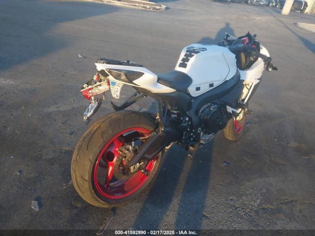 2017 SUZUKI GSX-R750 JS1GR7MA4H2102136 Photo 3