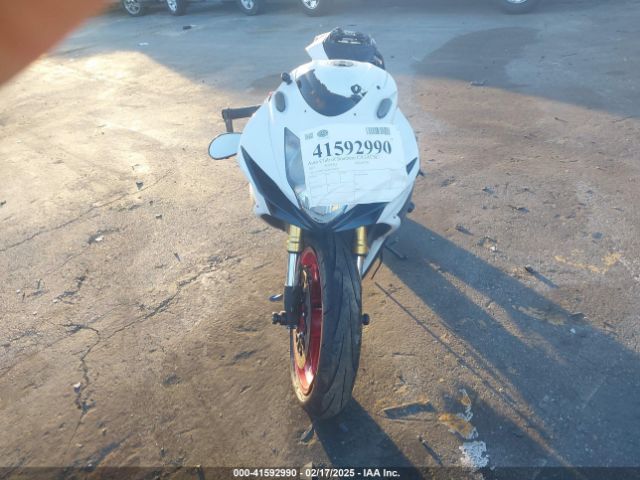 2017 SUZUKI GSX-R750 JS1GR7MA4H2102136 Photo 4