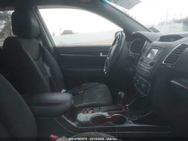 5XYKT4A6XEG436544 KIA SORENTO LX