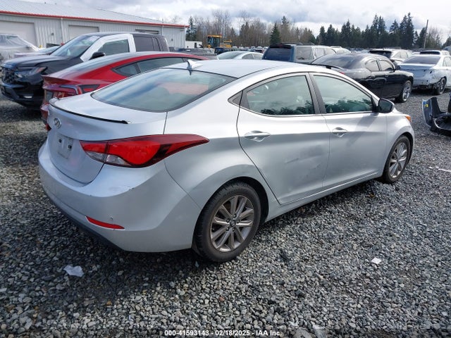 KMHDH4AE9FU326890 Hyundai ELANTRA SE