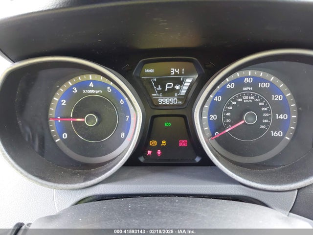 KMHDH4AE9FU326890 Hyundai ELANTRA SE