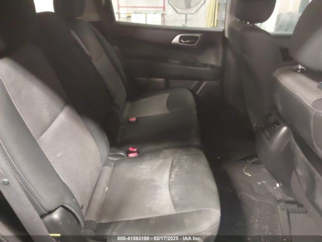 5N1DR2MM9HC611196 Nissan Pathfinder Sv