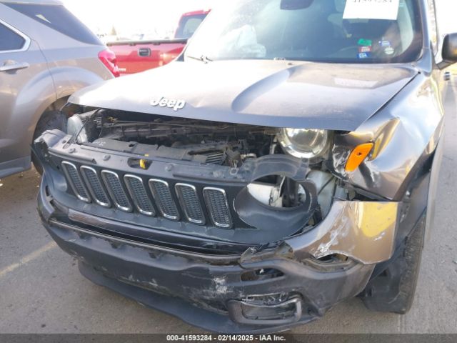 ZACCJBBB4HPE93661 Jeep Renegade Latitude 4x4