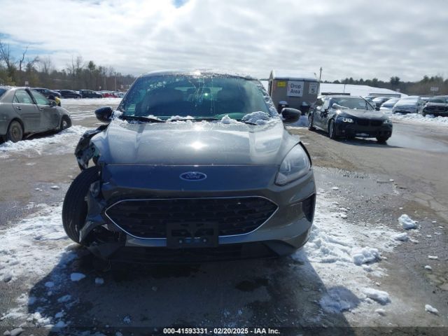 1FMCU9G65MUA16155 Ford ESCAPE SE
