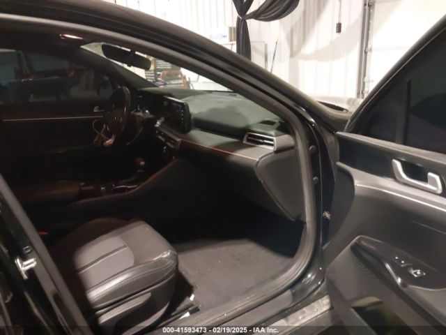 5XXG64J25NG091986 KIA K5 Gt-line