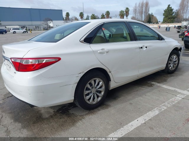 4T1BF1FK8HU732480 Toyota CAMRY LE