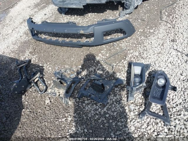 1C6RR7YT4JS145768 RAM 1500 Rebel  4x4 5'7 Box