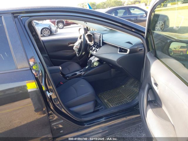 JTDEPMAE2MJ153479 Toyota COROLLA LE