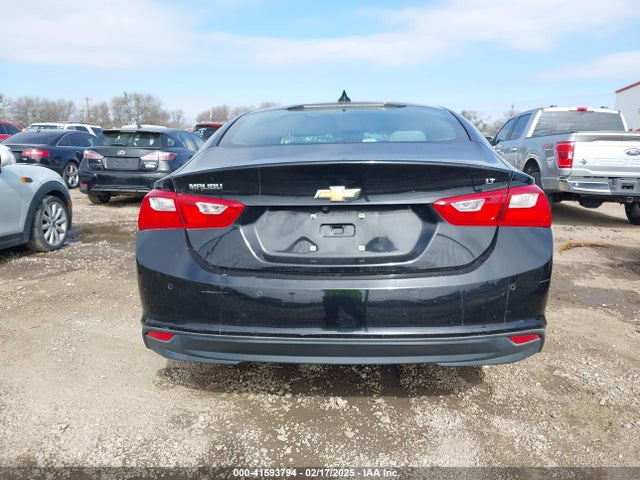 1G1ZD5ST1JF154823 Chevrolet MALIBU LT