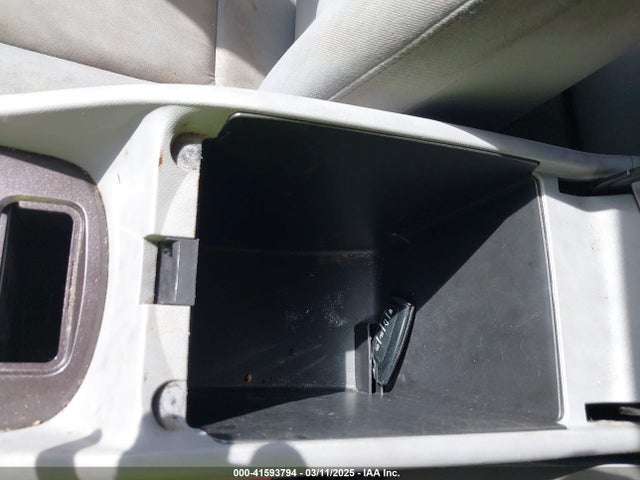 1G1ZD5ST1JF154823 Chevrolet MALIBU LT