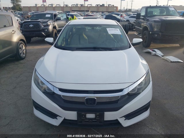 Honda Civic Lx 2018 2HGFC2F57JH532344 Image 13