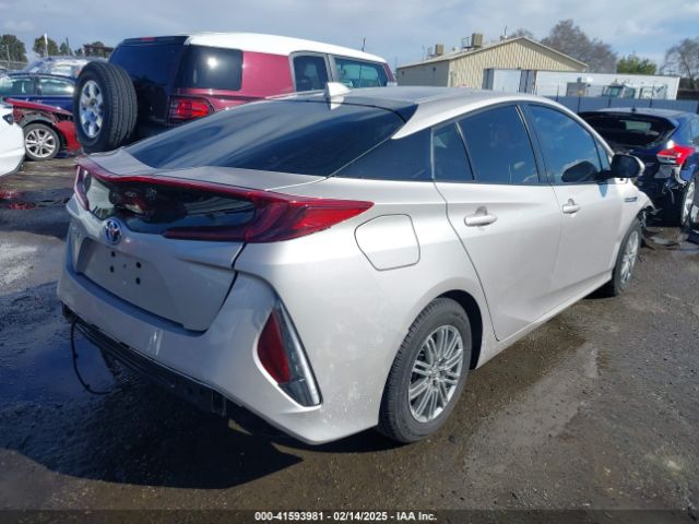 JTDKAMFP2M3182760 Toyota Prius Prime Le