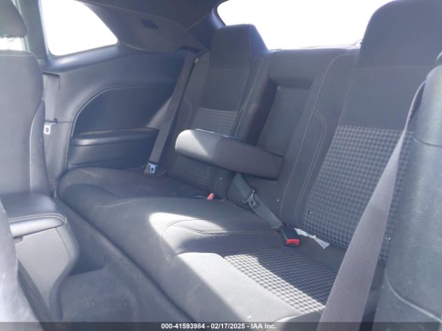 2C3CDZAG3GH209714 Dodge Challenger Sxt