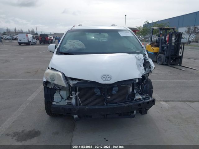 5TDKK3DC5GS755130 Toyota Sienna Le 8 Passenger