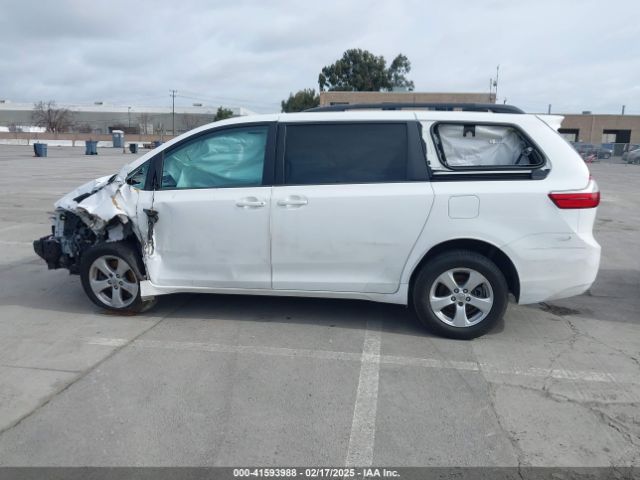 5TDKK3DC5GS755130 Toyota Sienna Le 8 Passenger