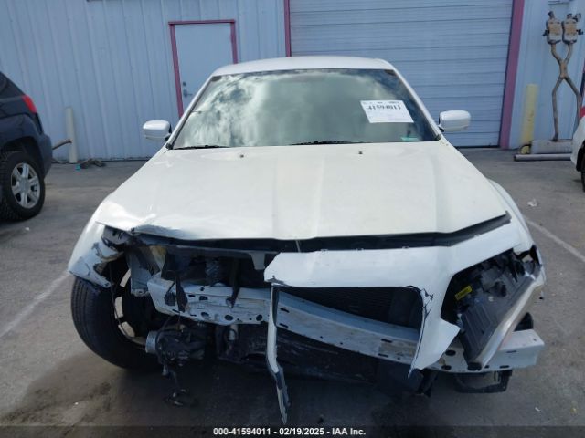 2C3CCABG5EH344712 Chrysler 300 300s