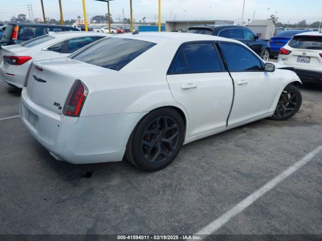 2C3CCABG5EH344712 Chrysler 300 300s