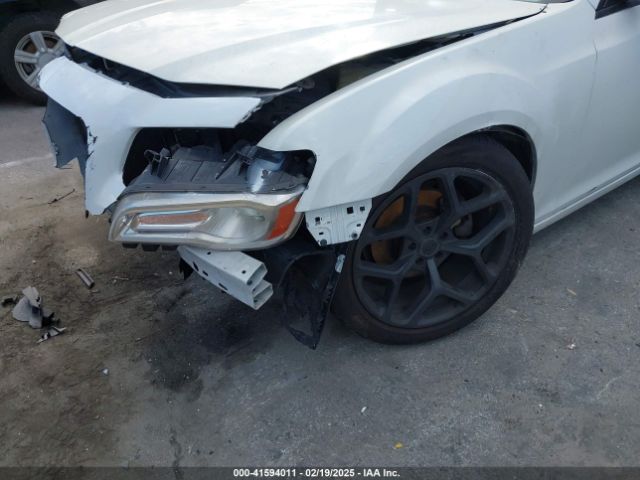 2C3CCABG5EH344712 Chrysler 300 300s