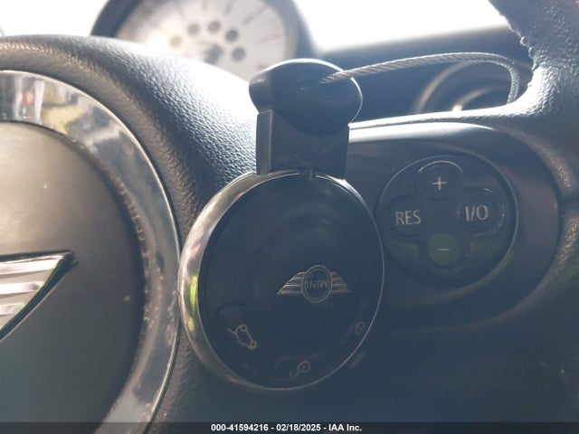 2011 MINI COOPER CLUBMAN WMWZF3C50BT188693 Photo 10