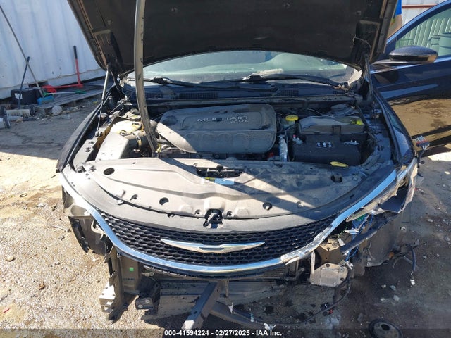 1C3CCCAB0FN677328 Chrysler 200