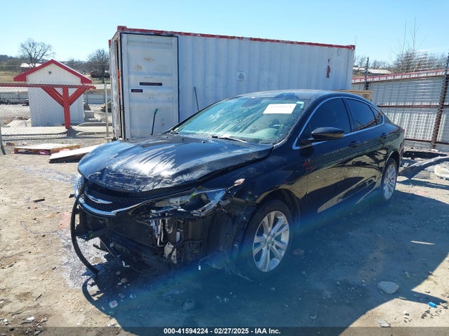 1C3CCCAB0FN677328 Chrysler 200