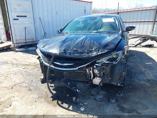 1C3CCCAB0FN677328 Chrysler 200