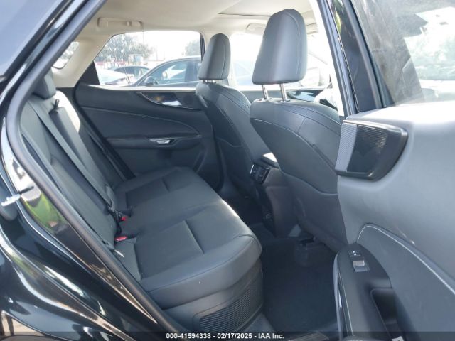 2T2AKCEZ1SC039174 Lexus NX 350H