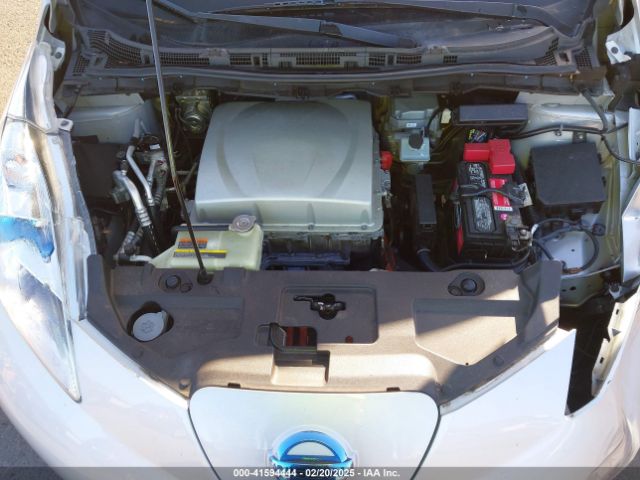 1N4BZ0CP6HC305848 Nissan 2017